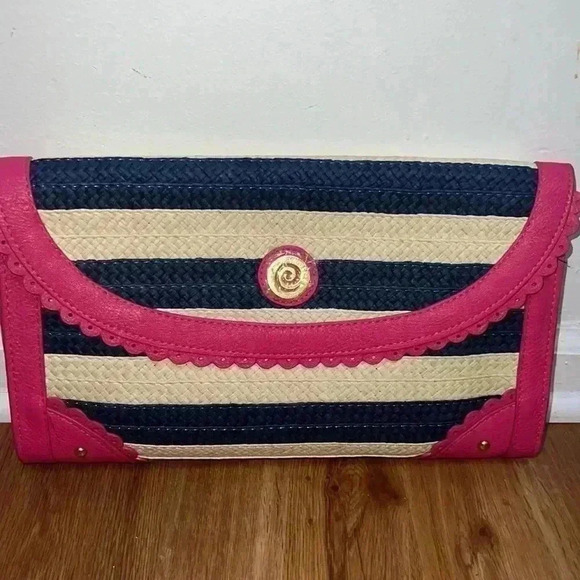Mud Pie Stripe Straw Scalloped Clutch - Picture 1 of 7